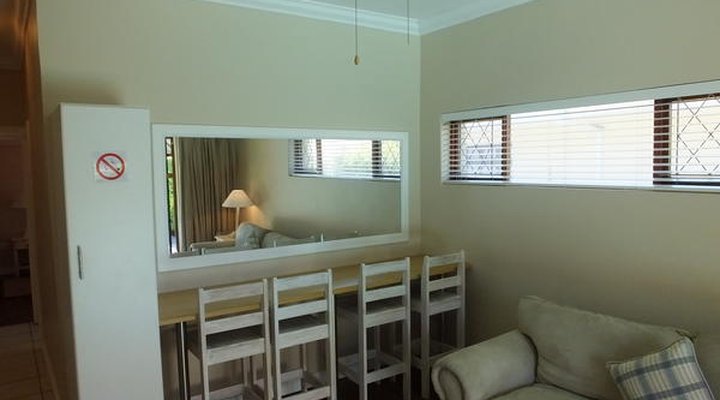 Pollok Guest Lodge