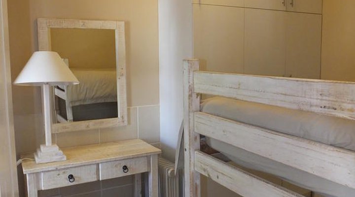Pollok Guest Lodge