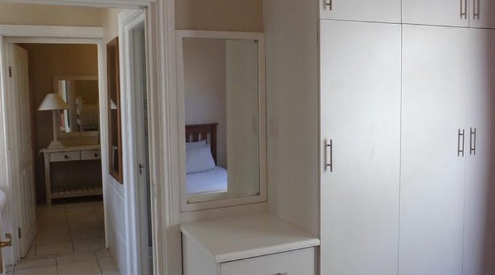 Pollok Guest Lodge