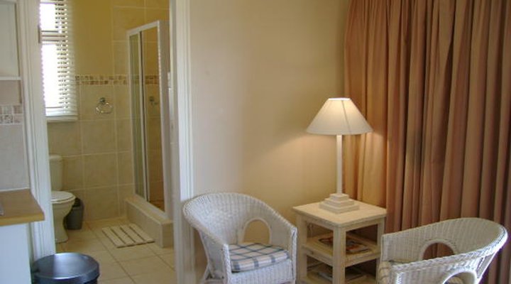Pollok Guest Lodge
