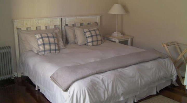 Pollok Guest Lodge