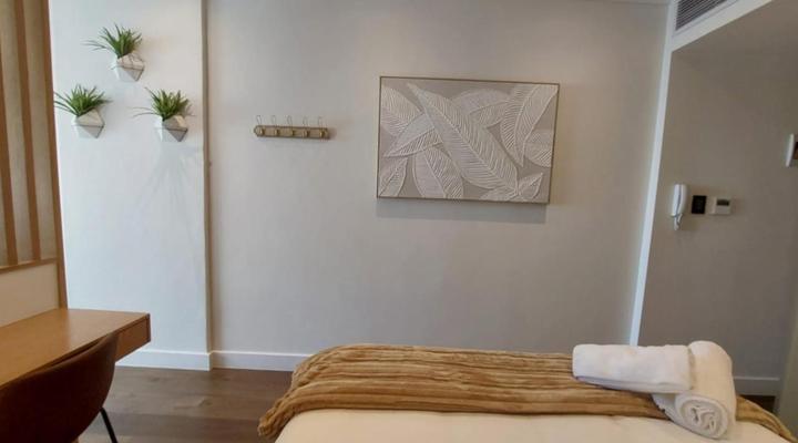 Bree Street Apartment - Explore, Eat, Experience Cape Town