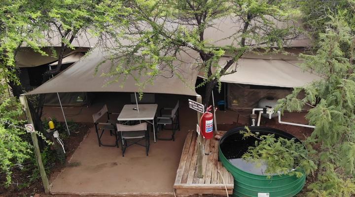 Thorn Tree Bush Camp - Tented camps and cabins