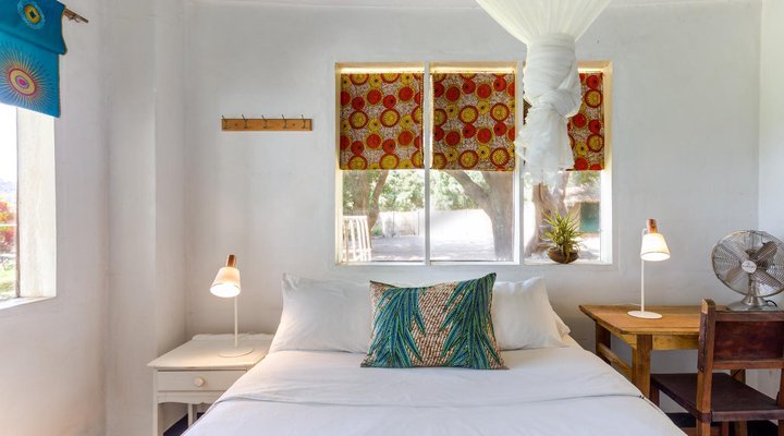 Monkey Bay Beach Lodge