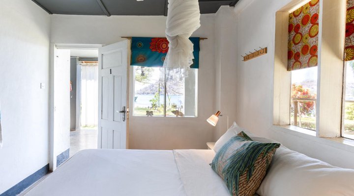 Monkey Bay Beach Lodge