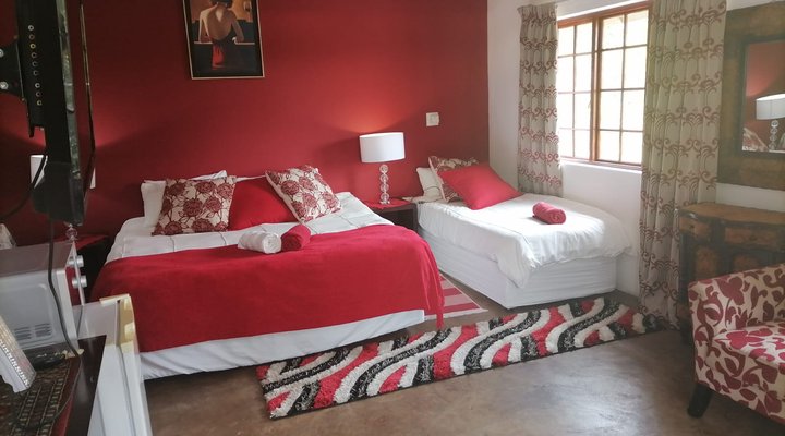 Aqua View Riverside Guest House