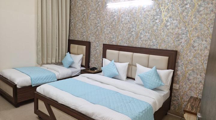 Airport Hotel Mayank Residency
