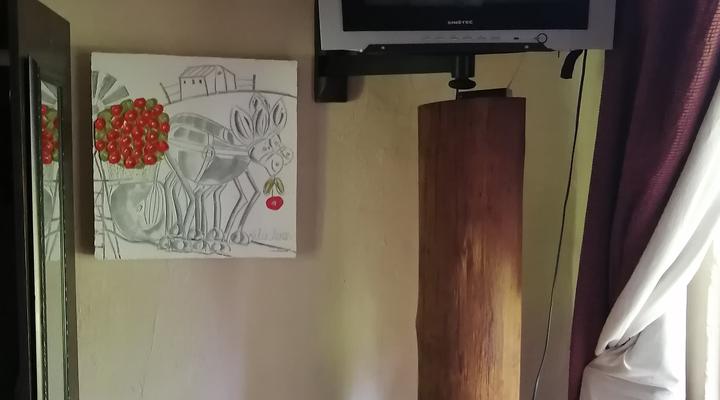 Guinea Feather Country Lodge