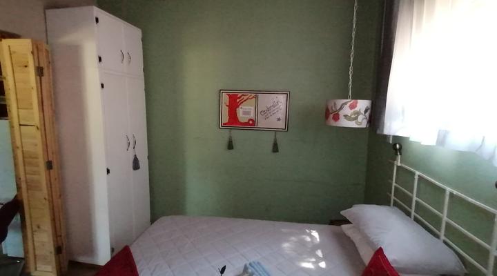 Guinea Feather Country Lodge