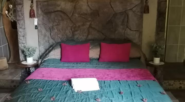 Guinea Feather Country Lodge