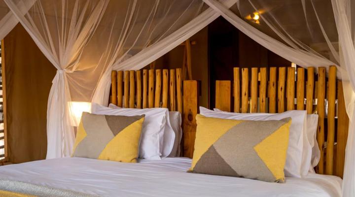 Evolve Back Gham Dhao Lodge, Kalahari