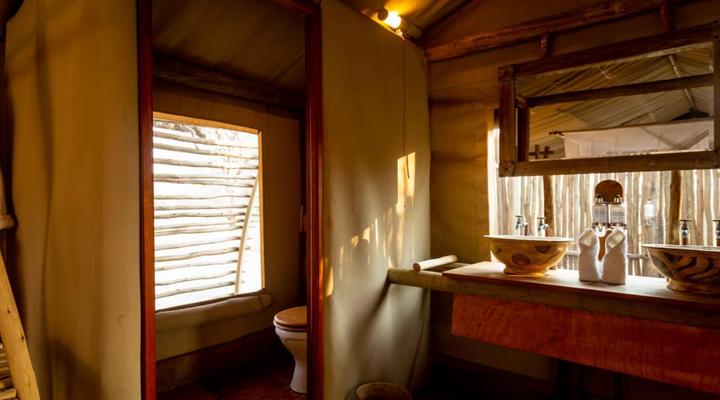 Evolve Back Gham Dhao Lodge, Kalahari