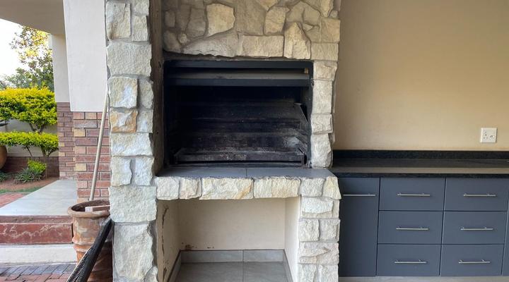 Combretum-Euphoria Holiday Homes