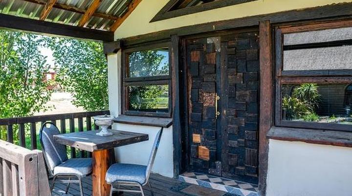 Sandstone Sleeper Estate