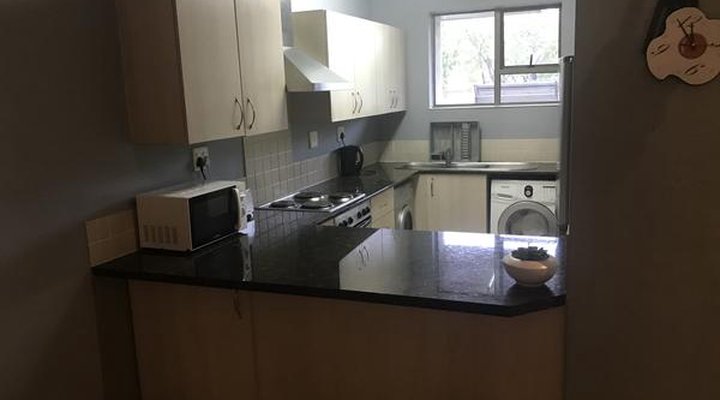 First Divine Suites - Hydro Park