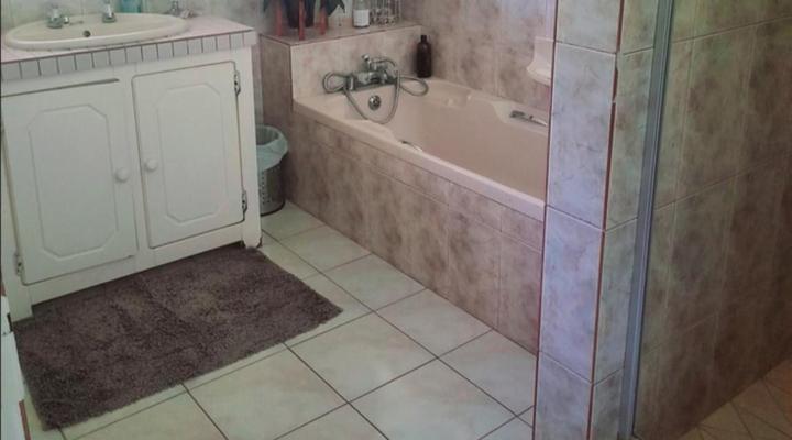 Angel 8 AirBnB Self-catering Accommodation