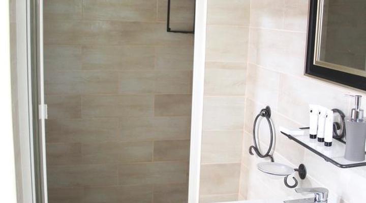 River Bird Guest House