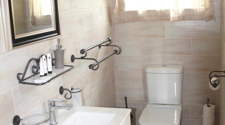 River Bird Guest House