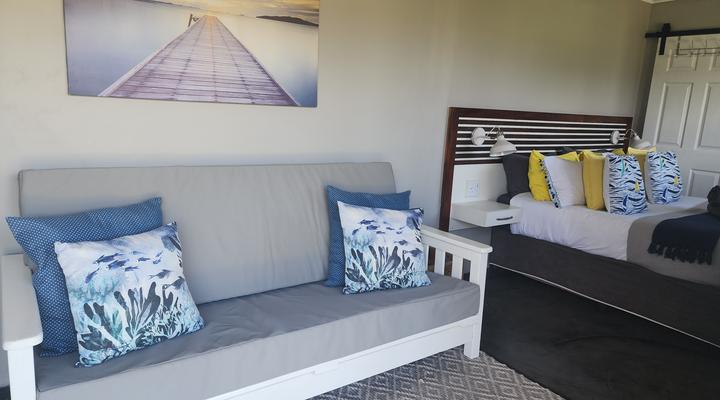 Atlantis Haven Self Catering Accommodation- Sunrise On Sea