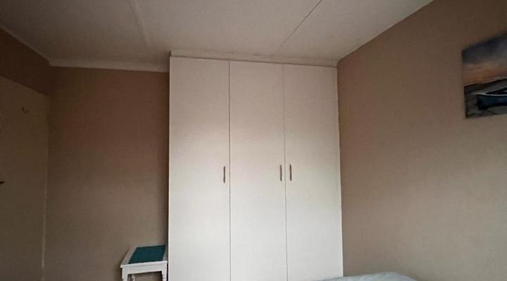 Adri's Self-catering Jeffreys Bay