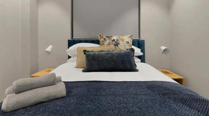 Stay Amazing PMC - 16 on Bree