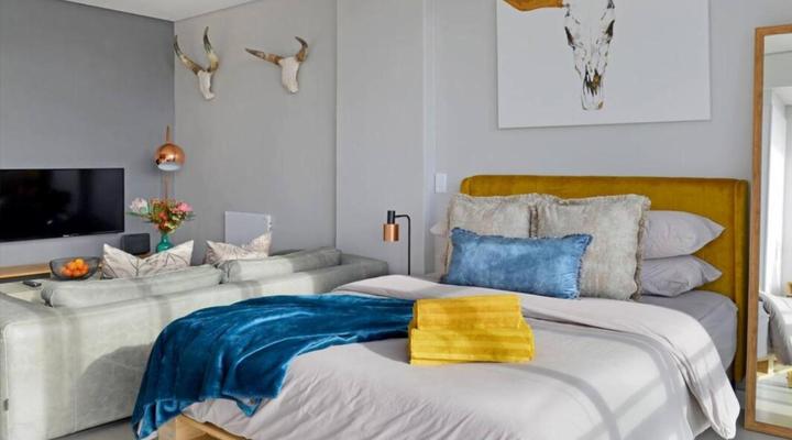 Stay Amazing PMC - The Sentinel