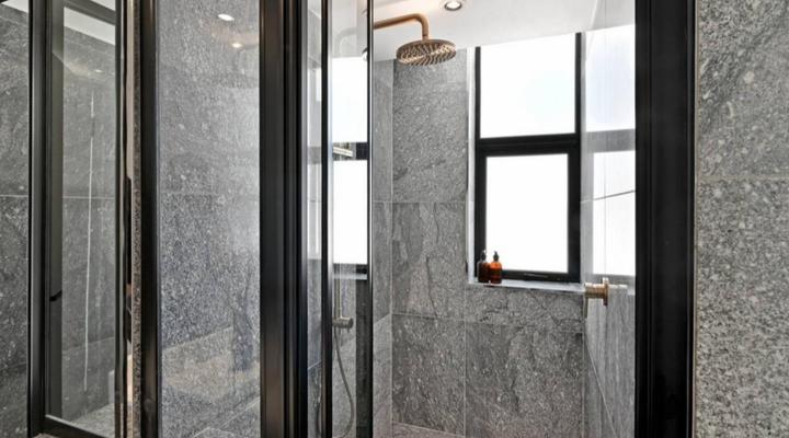 Stay Amazing PMC - Tuynhuys