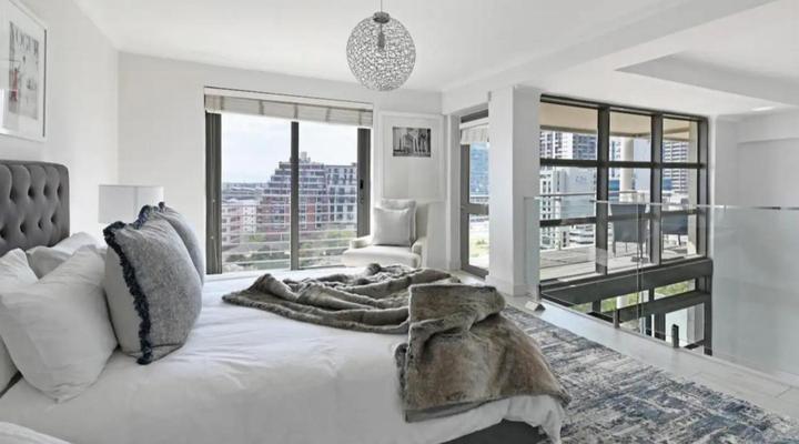 Stay Amazing PMC - Soho