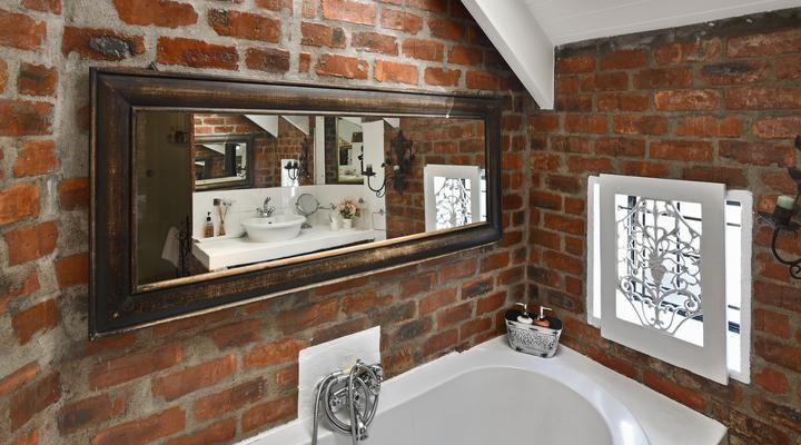 Los Olivos at the Yard