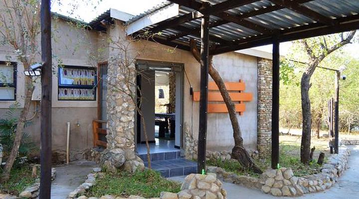 Foxy Crocodile Bush Lodge & Kruger Safaris