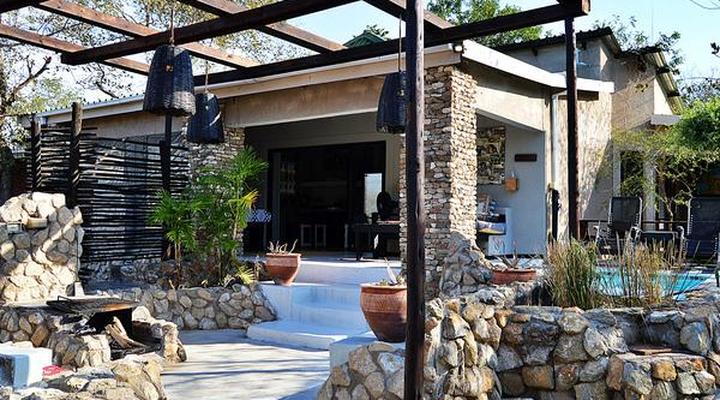 Foxy Crocodile Bush Lodge & Kruger Safaris