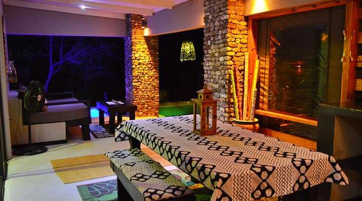 Foxy Crocodile Bush Lodge & Kruger Safaris