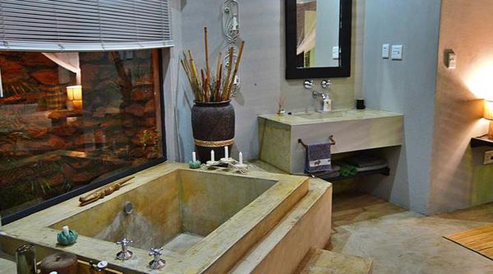 Foxy Crocodile Bush Lodge & Kruger Safaris