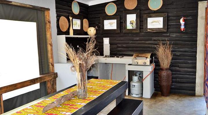 Foxy Crocodile Bush Lodge & Kruger Safaris