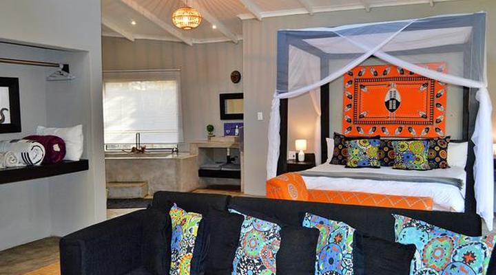 Foxy Crocodile Bush Lodge & Kruger Safaris