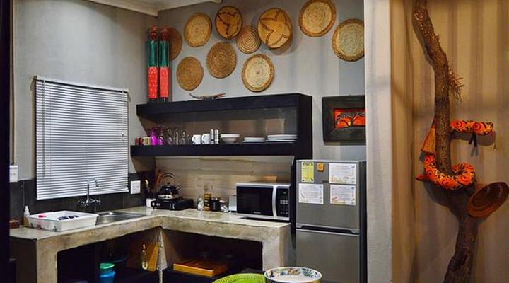 Foxy Crocodile Bush Lodge & Kruger Safaris