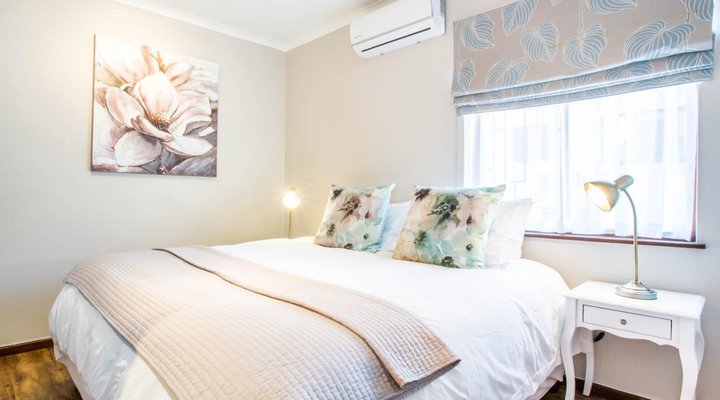 Out of Bounds Self-Catering Lodge 