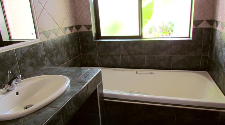 Mountjoy Guest Lodge