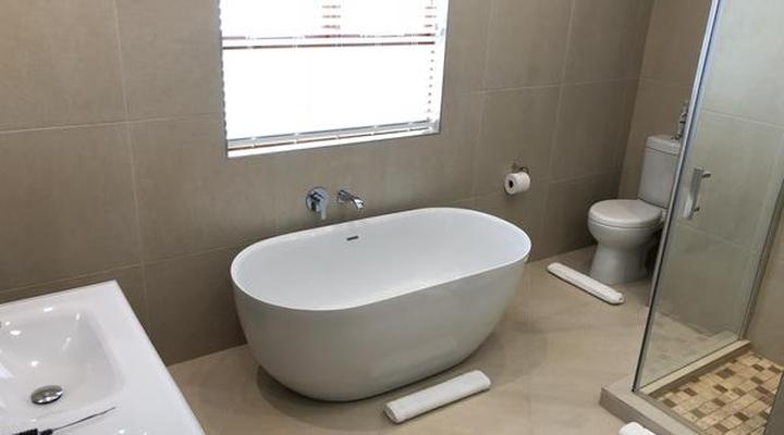 Lavandula Manor Self-catering Guest House