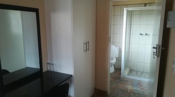 Backpackers Connection