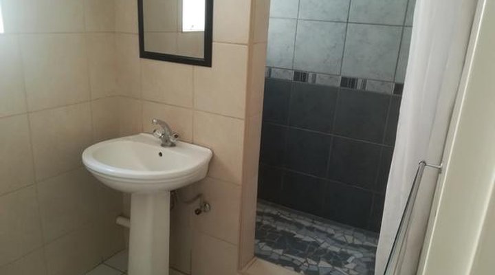 Backpackers Connection