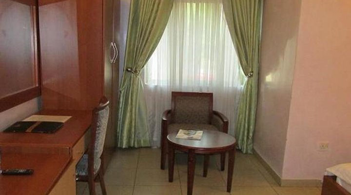 Petrus Hotels Royale