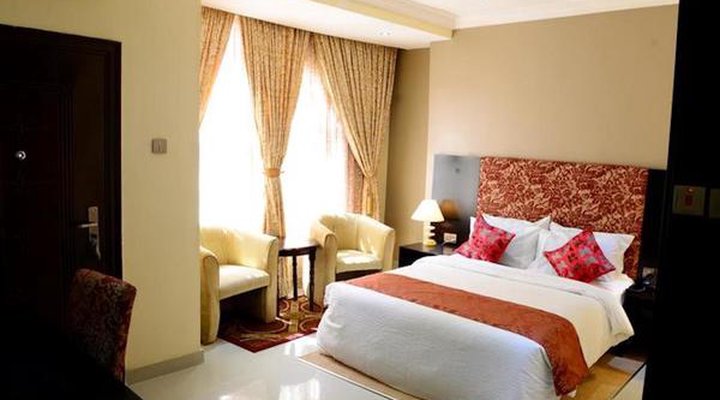 Stonehedge Hotel