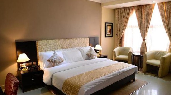 Stonehedge Hotel