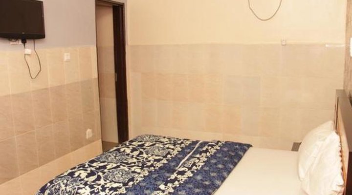 Pedallo Luxury Inn Ltd