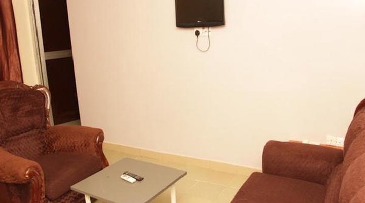 Pedallo Luxury Inn Ltd