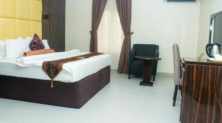 Pennsylvania Avenue Hotel