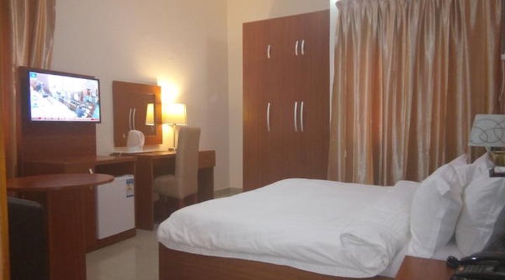 Kifina Emerald Hotel