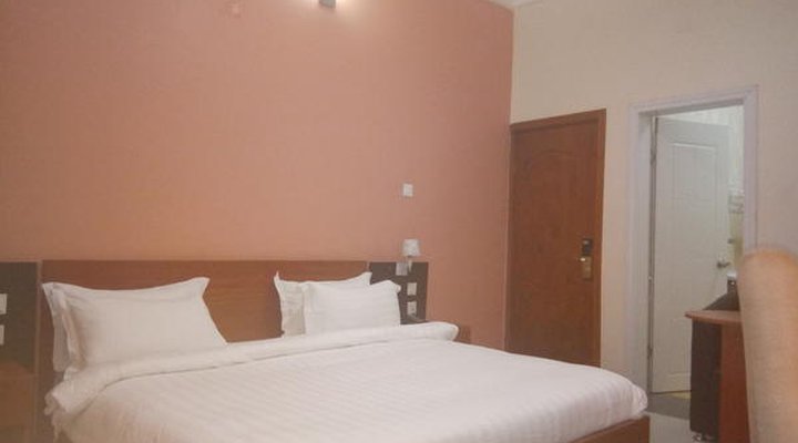 Kifina Emerald Hotel