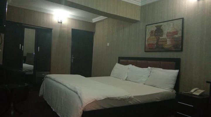 Jat Suites